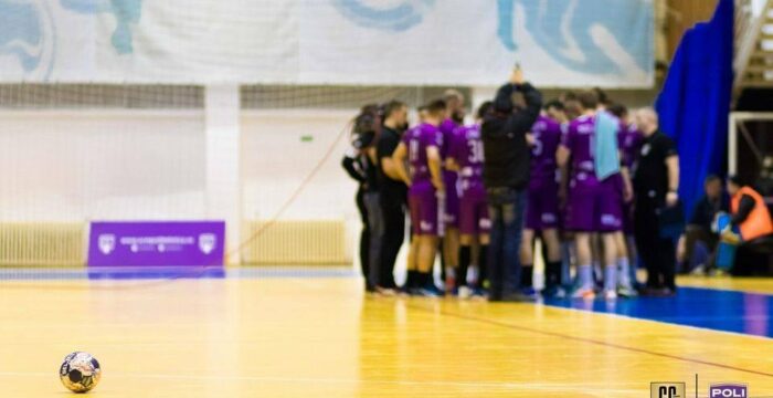 Poli handbal